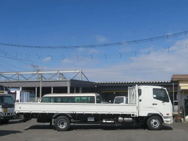 三菱 ファイター 2KG-FK62Fの写真6