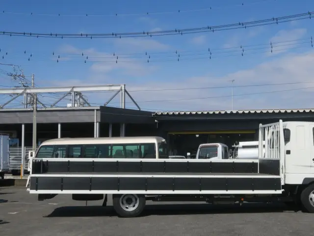 三菱 ファイター 2KG-FK62Fの写真8