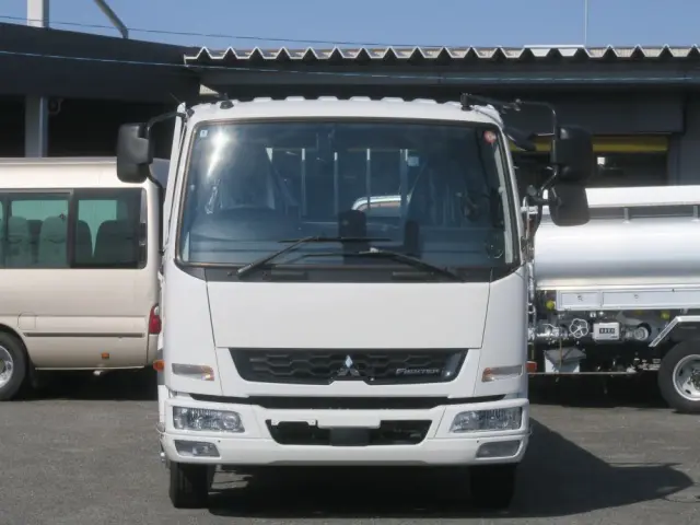 三菱 ファイター 2KG-FK62Fの写真13