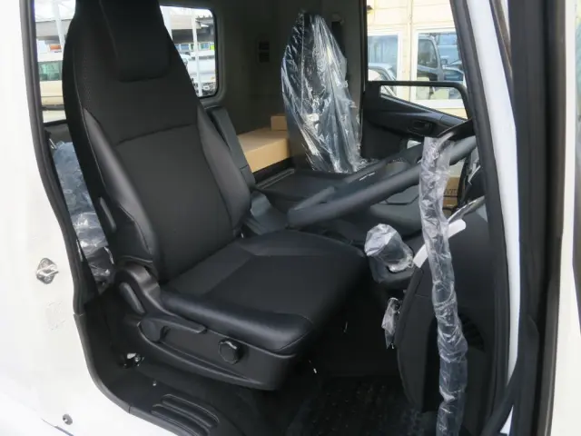 三菱 ファイター 2KG-FK62Fの写真17