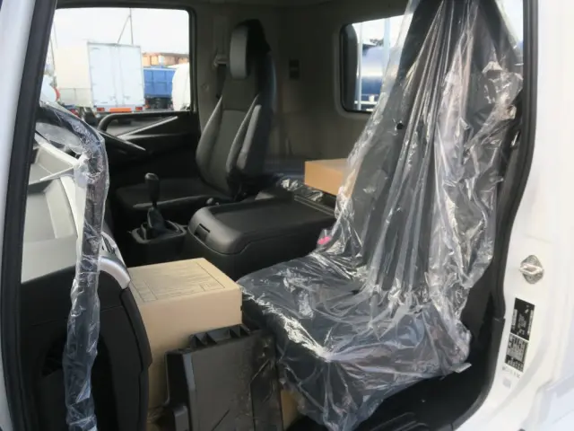 三菱 ファイター 2KG-FK62Fの写真20