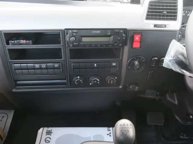 三菱 ファイター 2KG-FK62Fの写真21