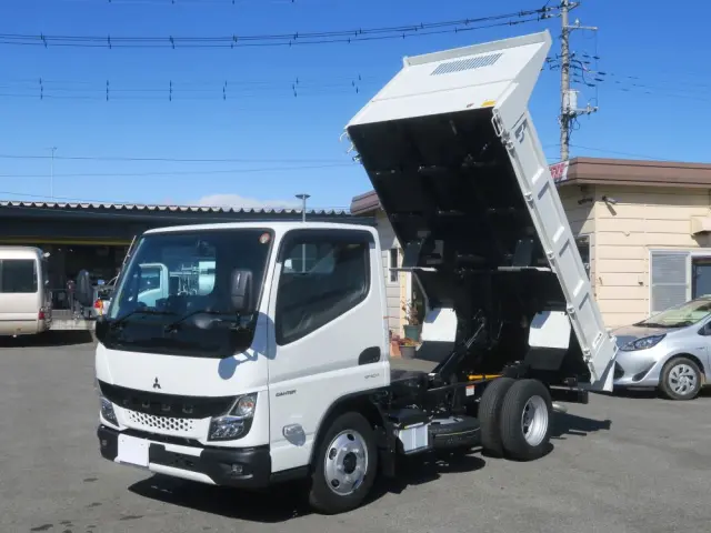 三菱 キャンター 2RG-FBA60の写真1