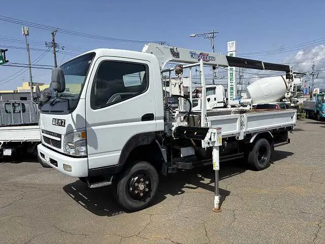 三菱 キャンター KK-FG83EE(4WD)の写真1