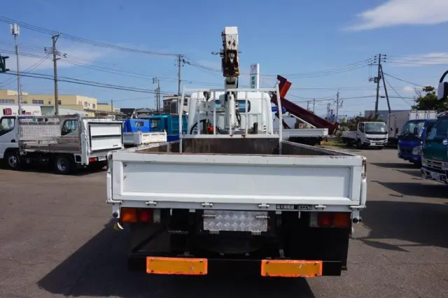 三菱 キャンター KK-FG83EE(4WD)の写真4