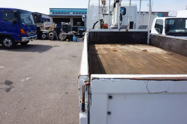 三菱 キャンター KK-FG83EE(4WD)の写真8