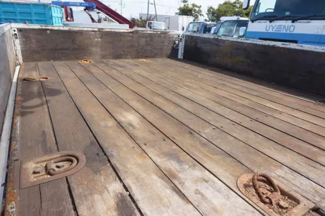 三菱 キャンター KK-FG83EE(4WD)の写真10