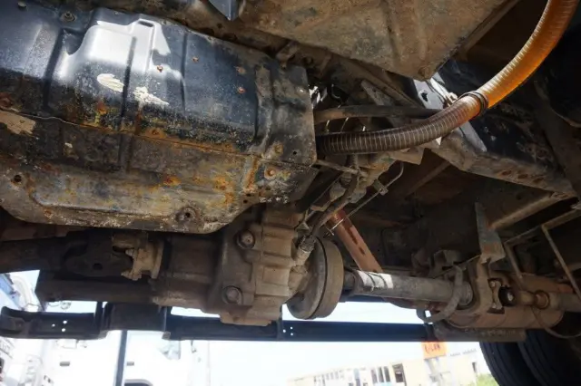 三菱 キャンター KK-FG83EE(4WD)の写真17