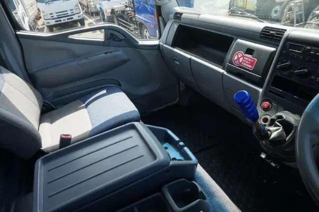 三菱 キャンター KK-FG83EE(4WD)の写真48