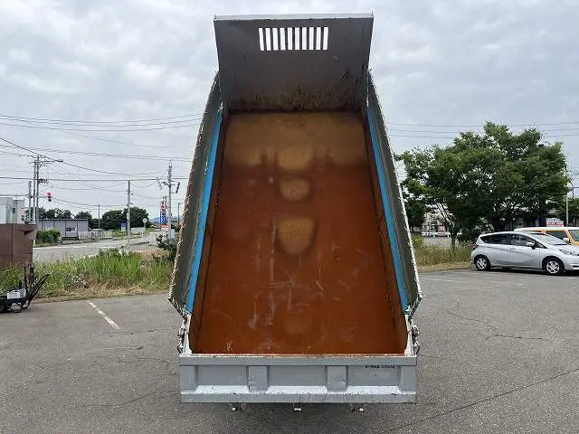 日野 デュトロ SKG-XZU675T(4WD)の写真5