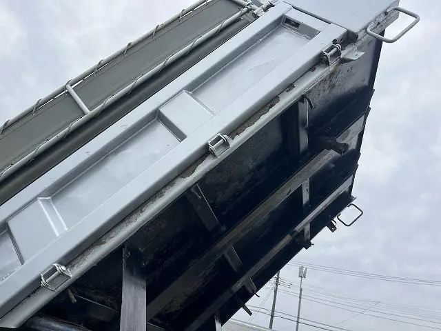 日野 デュトロ SKG-XZU675T(4WD)の写真23