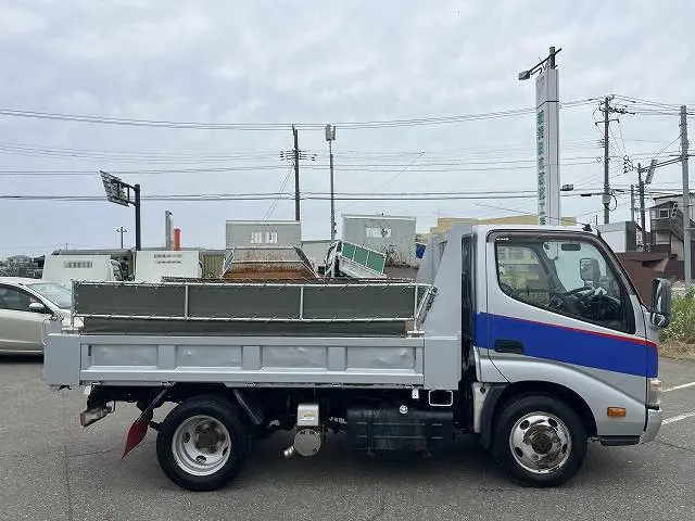 日野 デュトロ SKG-XZU675T(4WD)の写真29