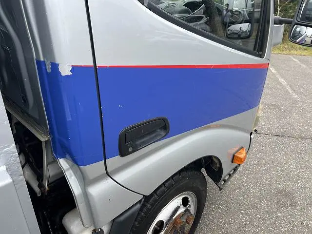 日野 デュトロ SKG-XZU675T(4WD)の写真31