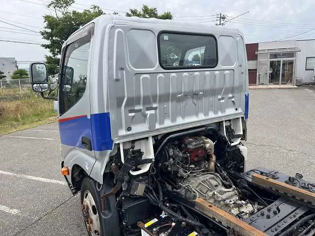 日野 デュトロ SKG-XZU675T(4WD)の写真37