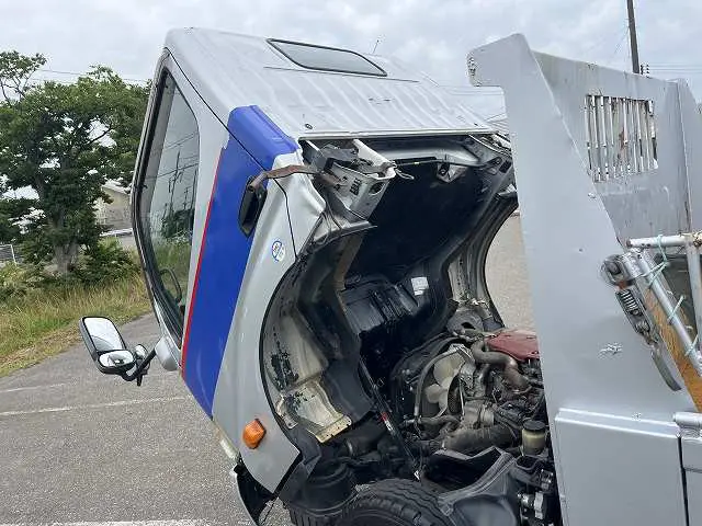 日野 デュトロ SKG-XZU675T(4WD)の写真38