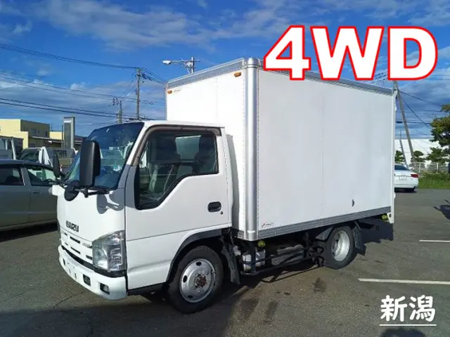 いすゞ エルフ BKG-NHS85AN(4WD)の写真1