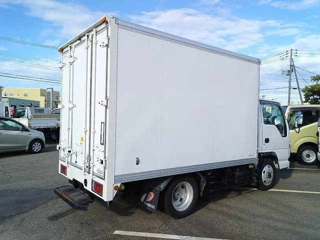 いすゞ エルフ BKG-NHS85AN(4WD)の写真2