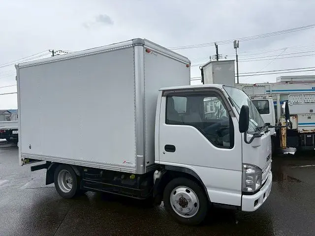いすゞ エルフ BKG-NHS85AN(4WD)の写真2