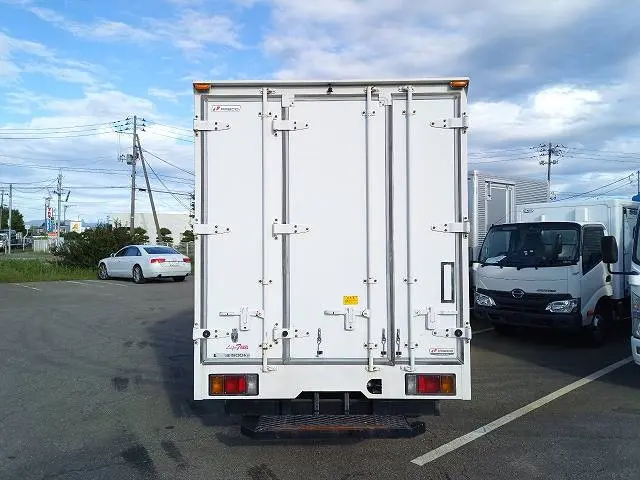 いすゞ エルフ BKG-NHS85AN(4WD)の写真4