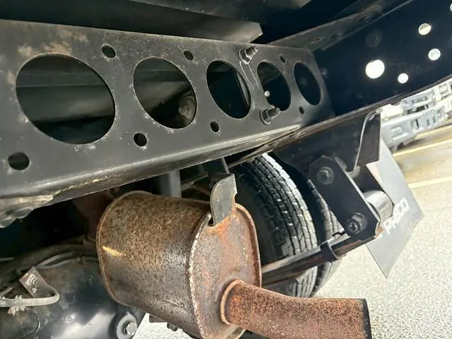 いすゞ エルフ BKG-NHS85AN(4WD)の写真20