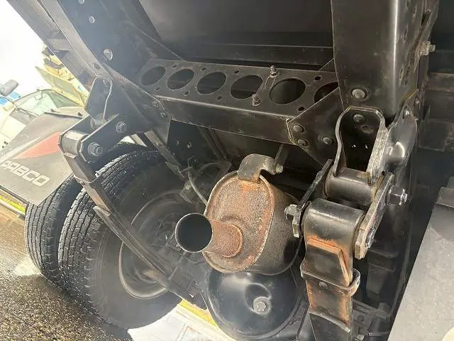 いすゞ エルフ BKG-NHS85AN(4WD)の写真22