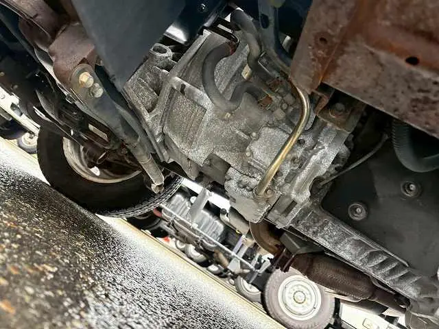 いすゞ エルフ BKG-NHS85AN(4WD)の写真25