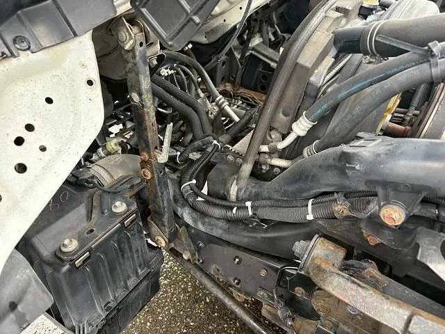 いすゞ エルフ BKG-NHS85AN(4WD)の写真32