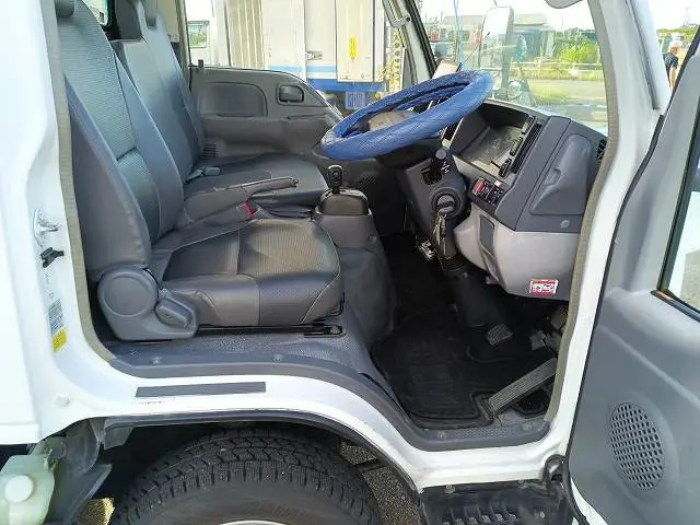 いすゞ エルフ BKG-NHS85AN(4WD)の写真43