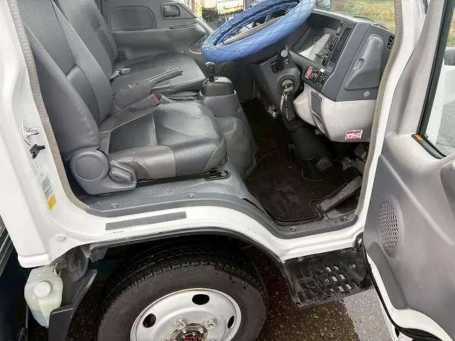 いすゞ エルフ BKG-NHS85AN(4WD)の写真43