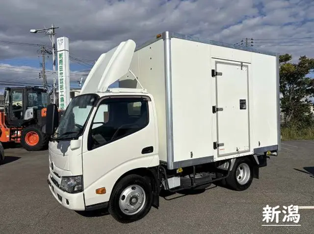 日野 デュトロ 2RG-XZU605Mの写真1