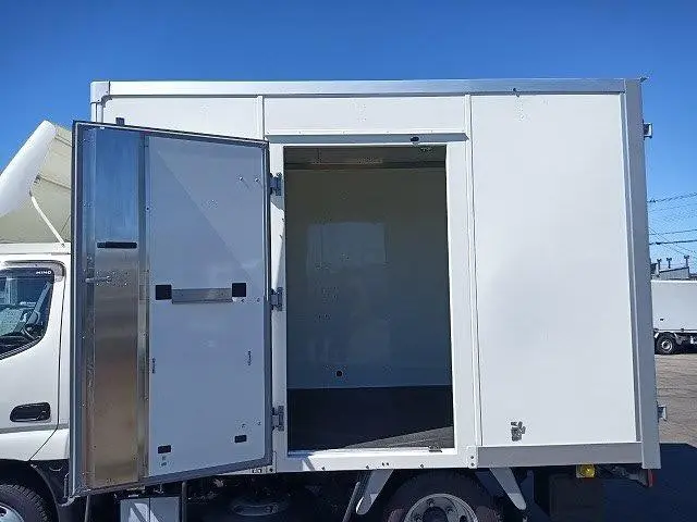 日野 デュトロ 2RG-XZU605Mの写真6