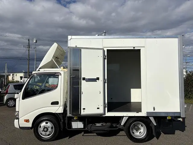 日野 デュトロ 2RG-XZU605Mの写真7