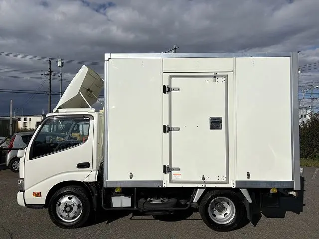 日野 デュトロ 2RG-XZU605Mの写真17