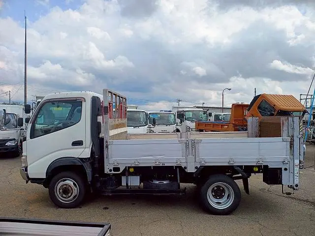 日野 デュトロ KK-XZU372M(4WD)の写真5