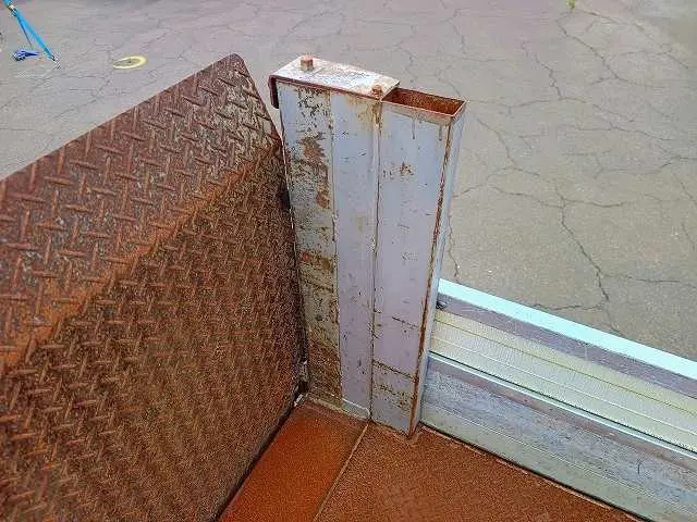 日野 デュトロ KK-XZU372M(4WD)の写真9