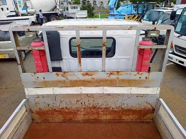 日野 デュトロ KK-XZU372M(4WD)の写真13