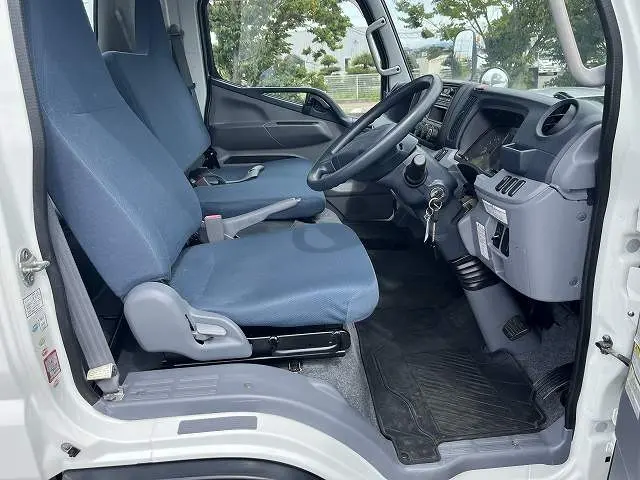 三菱 キャンター TKG-FGB70(4WD)の写真48
