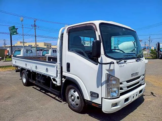 いすゞ エルフ TRG-NPR85AR(2WD)の写真2