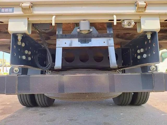 いすゞ エルフ TRG-NPR85AR(2WD)の写真6