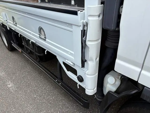 いすゞ エルフ TRG-NPR85AR(2WD)の写真14