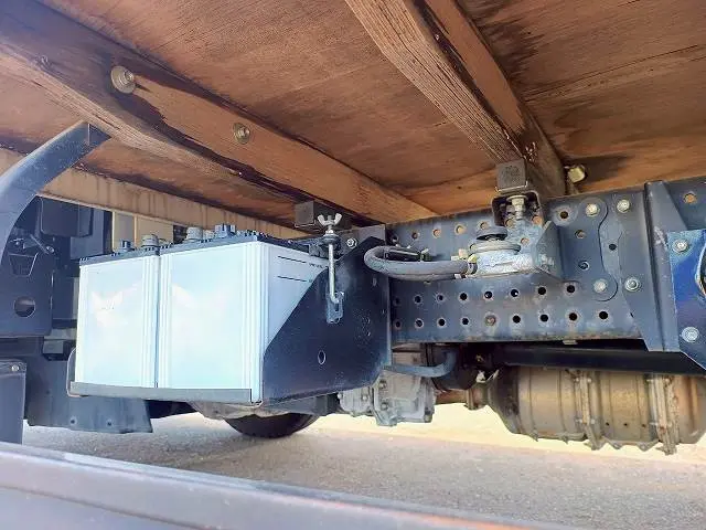 いすゞ エルフ TRG-NPR85AR(2WD)の写真18