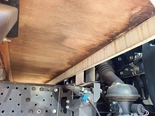 いすゞ エルフ TRG-NPR85AR(2WD)の写真30