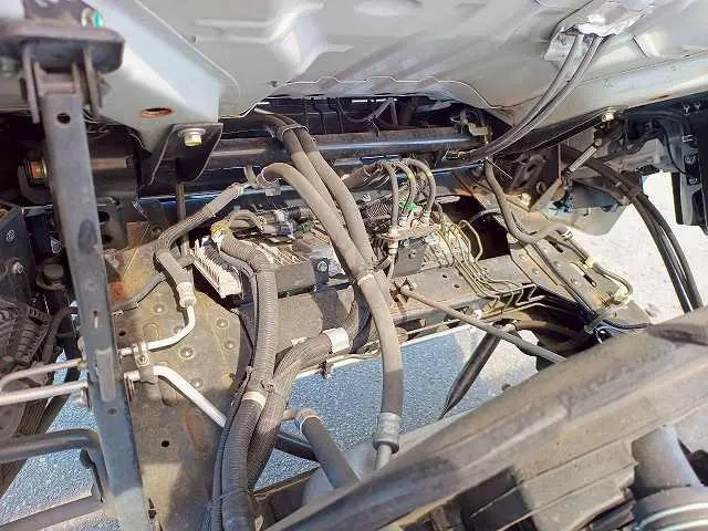 いすゞ エルフ TRG-NPR85AR(2WD)の写真32