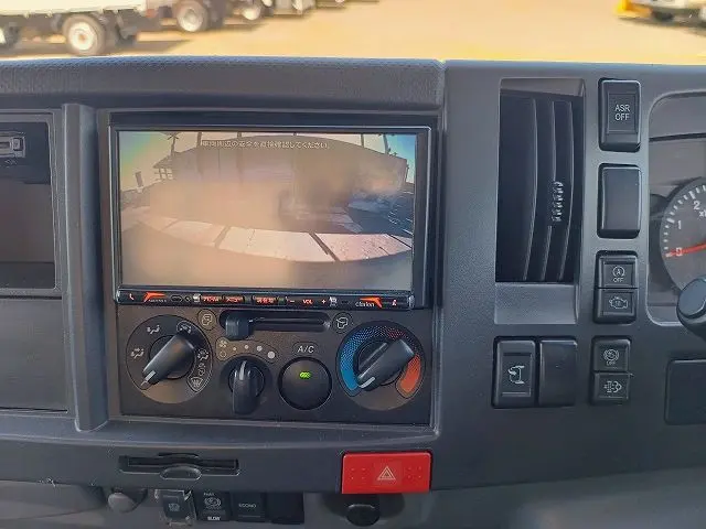 いすゞ エルフ TRG-NPR85AR(2WD)の写真44