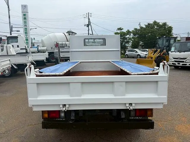 いすゞ エルフ TKG-NJR85AD(2WD)の写真5