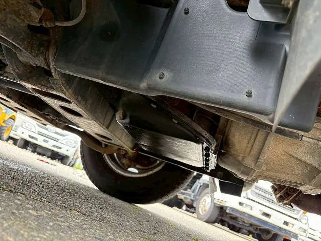 いすゞ エルフ TKG-NJR85AD(2WD)の写真27