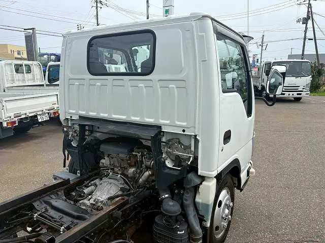 いすゞ エルフ TKG-NJR85AD(2WD)の写真42