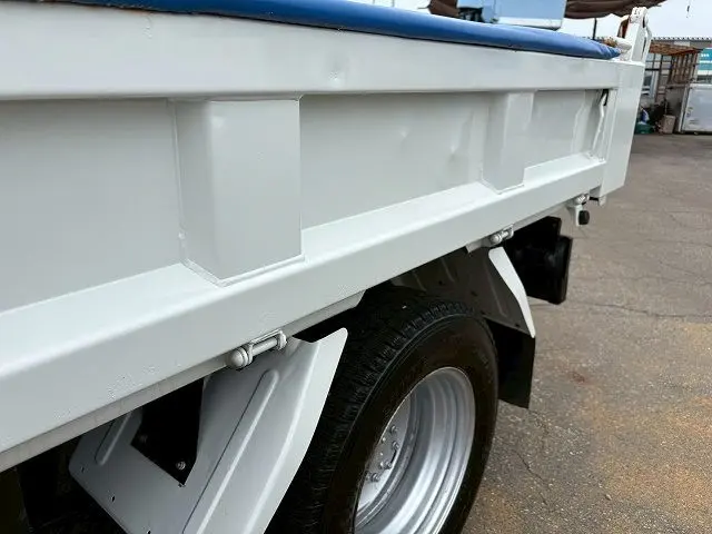 いすゞ エルフ TKG-NJR85AD(2WD)の写真44