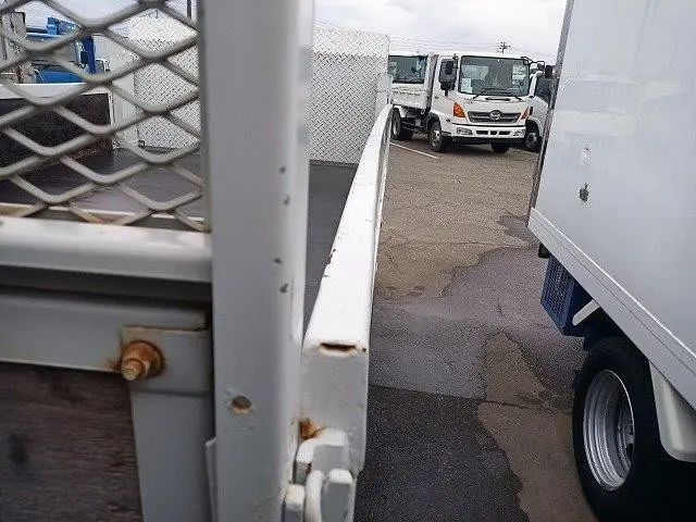 日産 アトラス KR-AKS81GR(4WD)の写真12