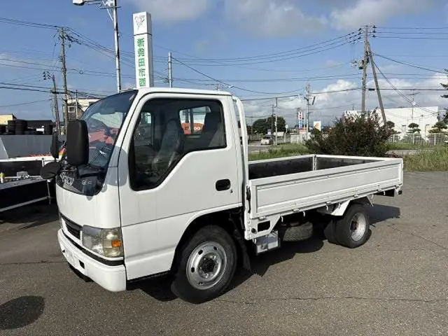 いすゞ エルフ KR-NHS69EAV(4WD)の写真1